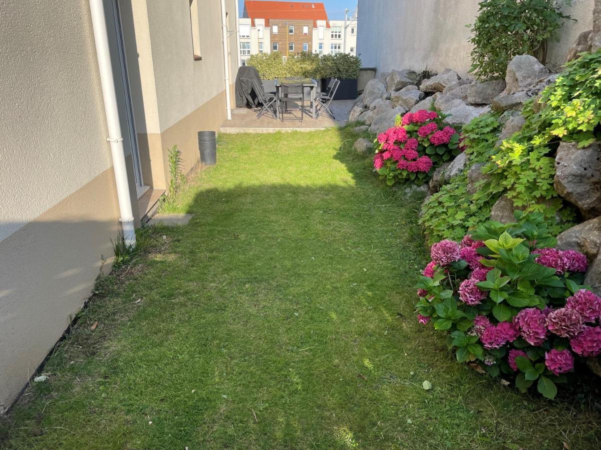 Villa Louise - Appartement Spacieux Proche Digue Avec Jardin Wimereux Exteriör bild