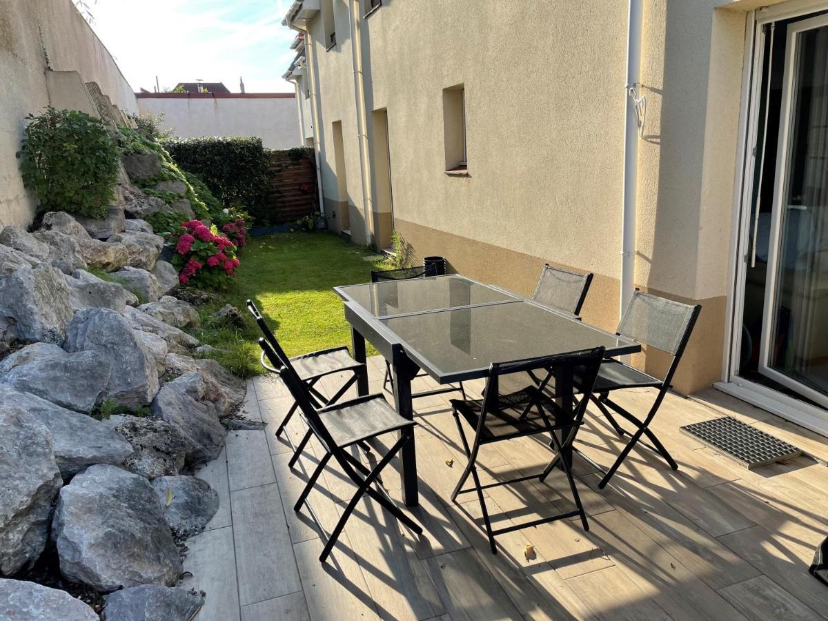 Villa Louise - Appartement Spacieux Proche Digue Avec Jardin Wimereux Exteriör bild