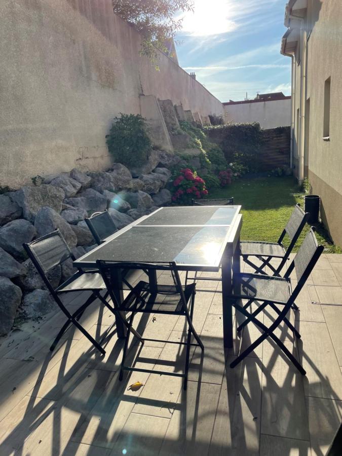 Villa Louise - Appartement Spacieux Proche Digue Avec Jardin Wimereux Exteriör bild
